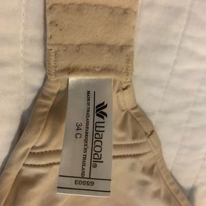 Low back strapless bra